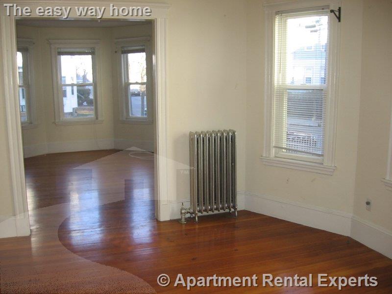 76 Conwell Ave, Teele Square