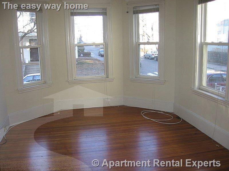 76 Conwell Ave, Teele Square