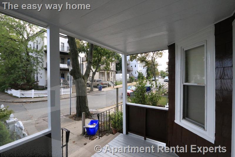 18 Vermont Ave, East Somerville