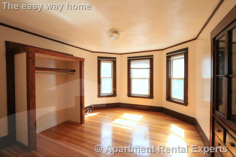 18 Vermont Ave, East Somerville