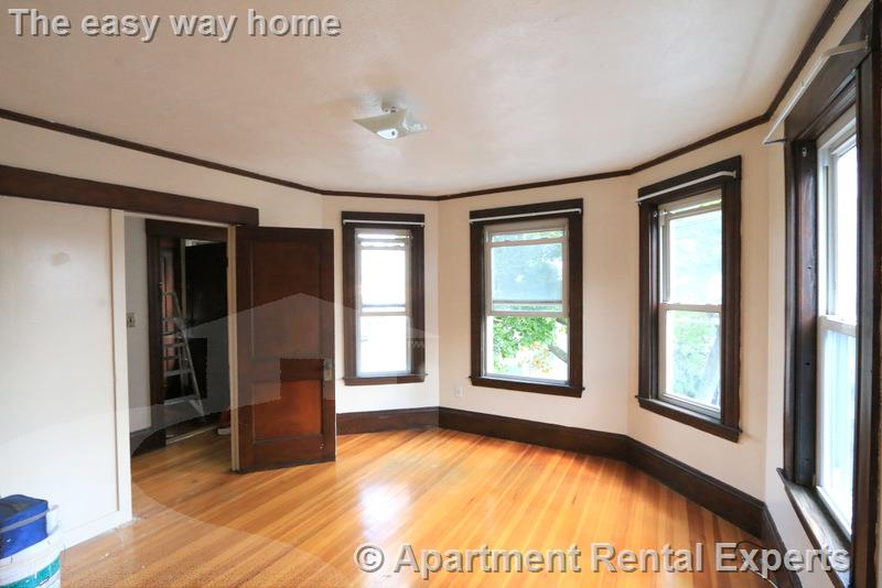 18 Vermont Ave, East Somerville