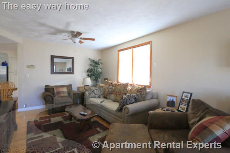 8 Winchester Ct, Tufts