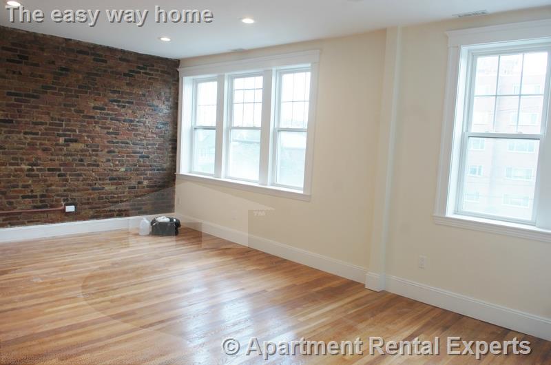 210 Massachusetts Ave, East Arlington