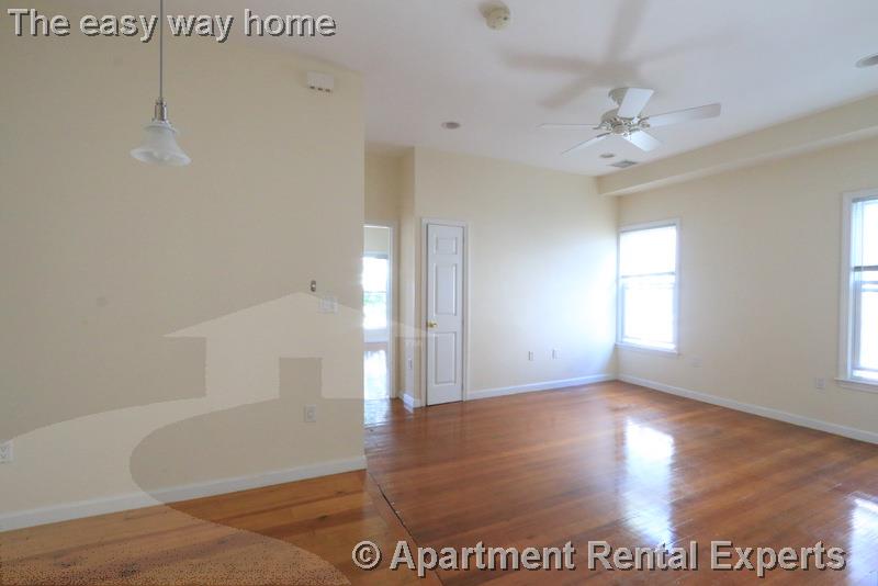 24 Tufts St, Cambridgeport