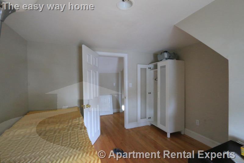 512 Medford St, Magoun Square