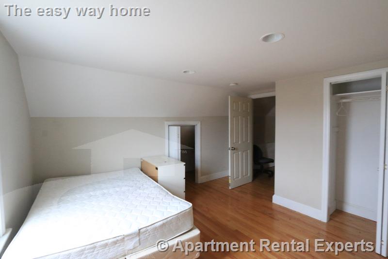 512 Medford St, Magoun Square