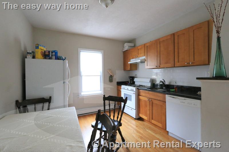 512 Medford St, Magoun Square