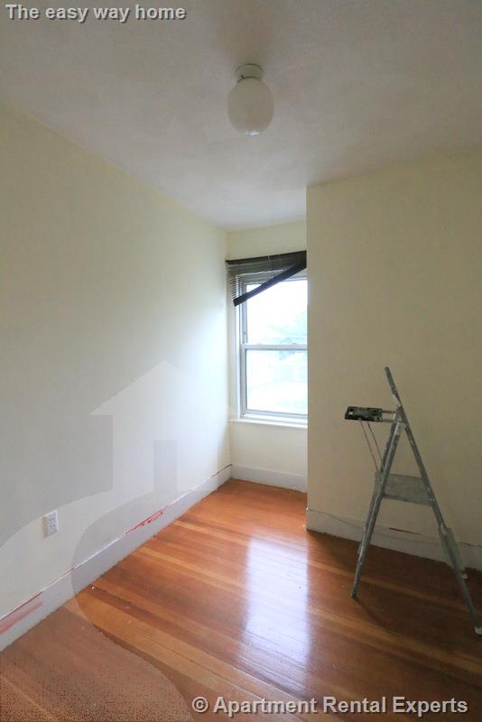 103 Monument St, West Medford