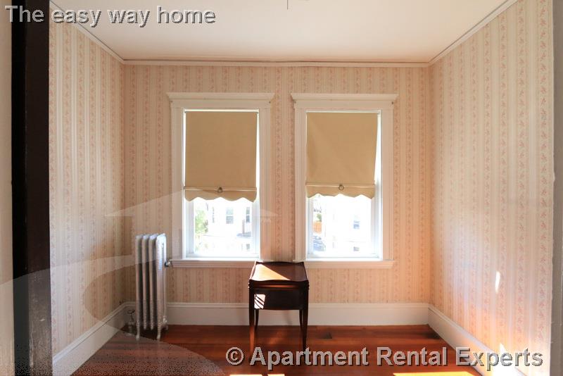 57 Conwell Ave, Tufts