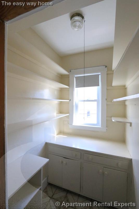 57 Conwell Ave, Tufts