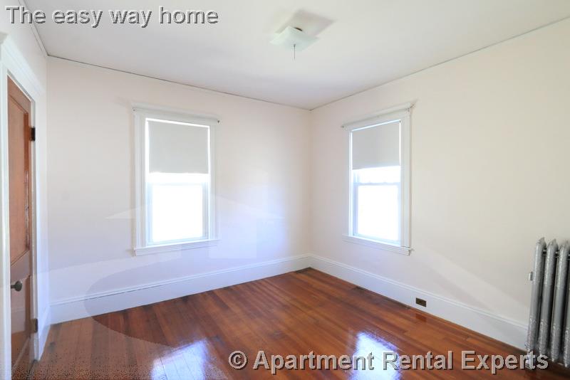 57 Conwell Ave, Tufts