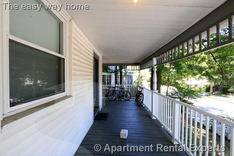 138 Sycamore St, Winter Hill