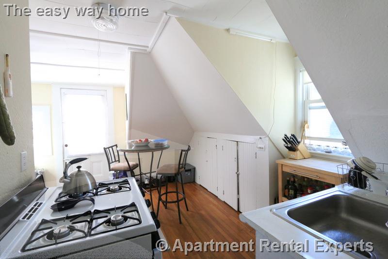 138 Sycamore St, Winter Hill