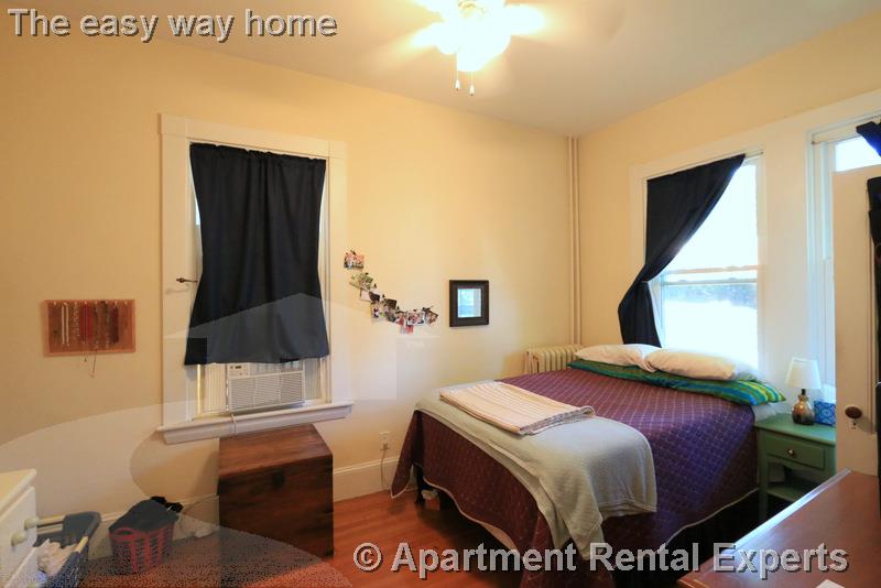 138 Sycamore St, Winter Hill