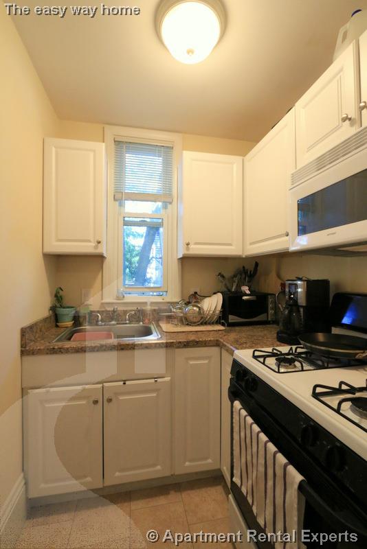 138 Sycamore St, Winter Hill