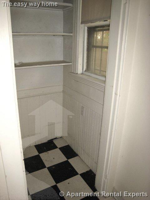 378 Washington St, Ward Two