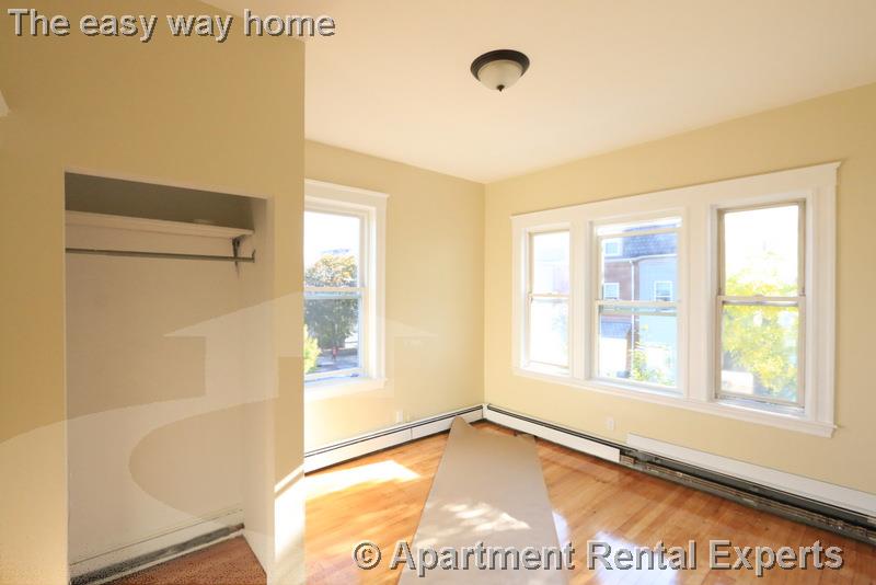 61 Bishop Allen Dr, Central Square