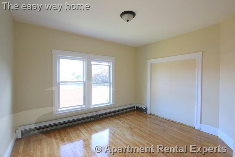 61 Bishop Allen Dr, Central Square