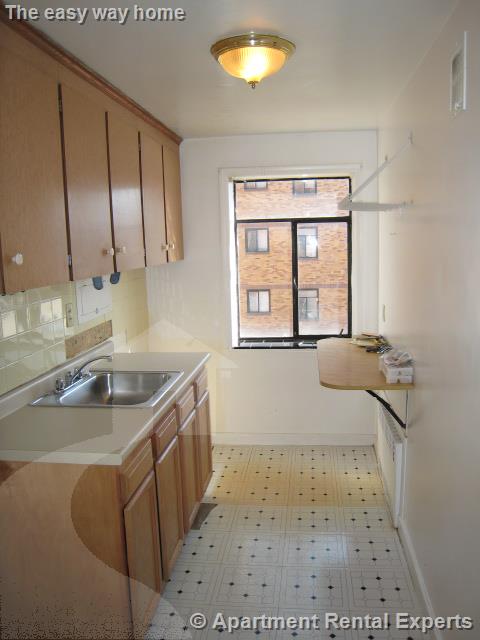 276 Massachusetts Ave, East Arlington