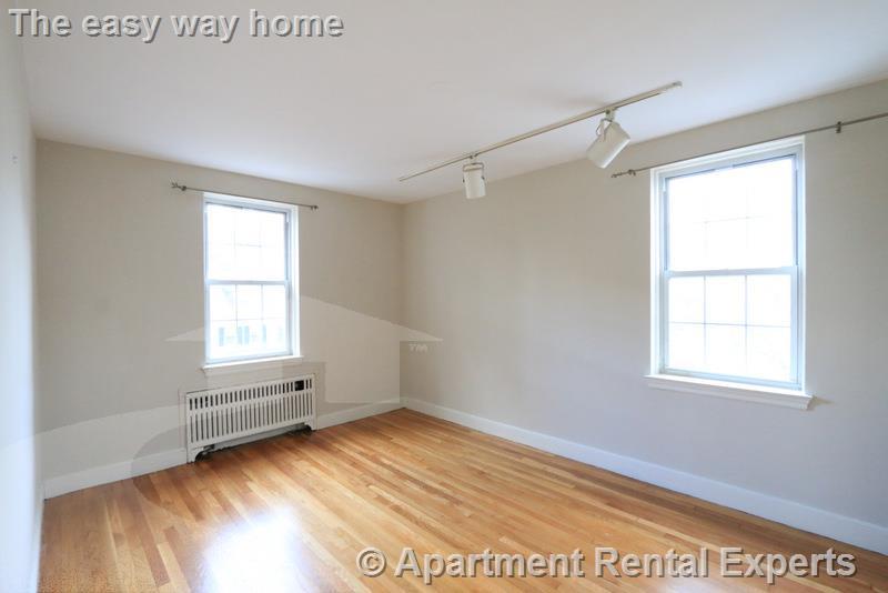 1716 Cambridge St, Harvard Square