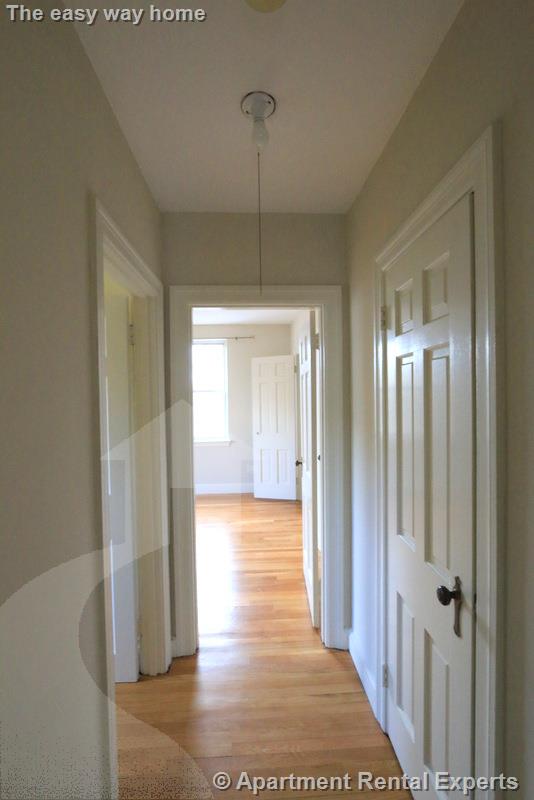 1716 Cambridge St, Harvard Square