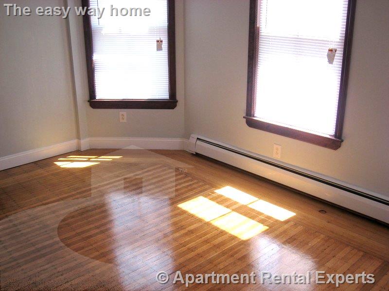 11 Kensington Ave, East Somerville