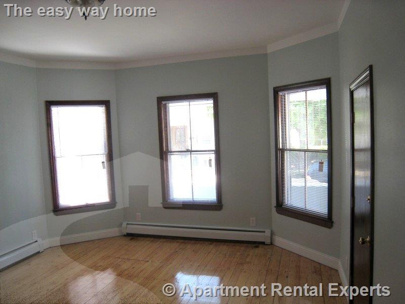 11 Kensington Ave, East Somerville