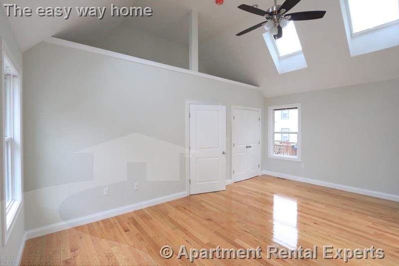 29 Elmwood St, Davis Square