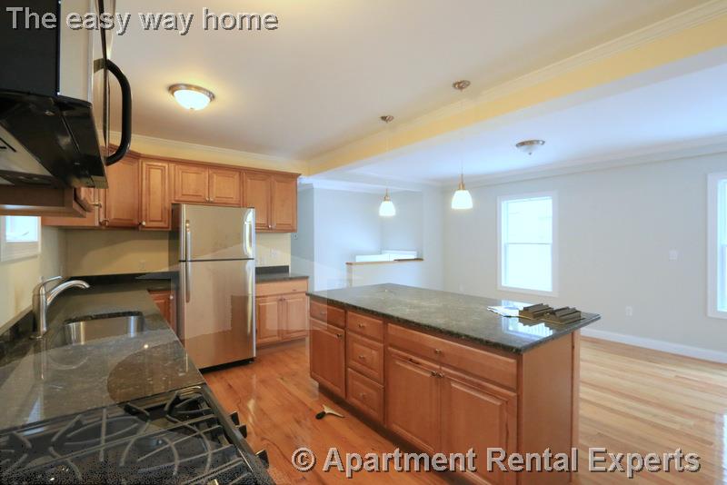 29 Elmwood St, Davis Square