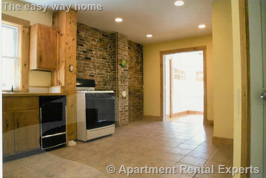 20 Lopez St, Central Square