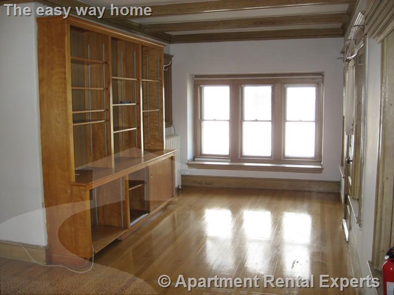 34 Leonard St, Tufts