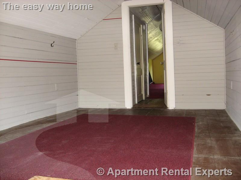 34 Leonard St, Tufts