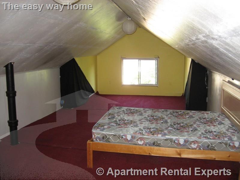 34 Leonard St, Tufts