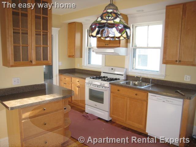 34 Leonard St, Tufts