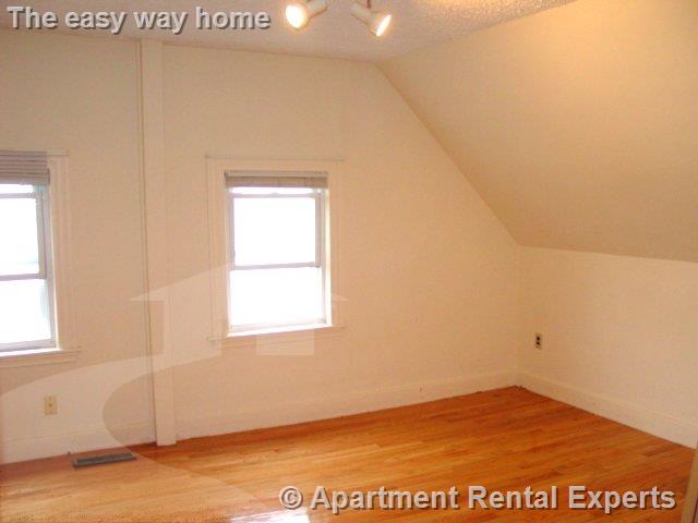 111 Magoun Ave, Medford Square