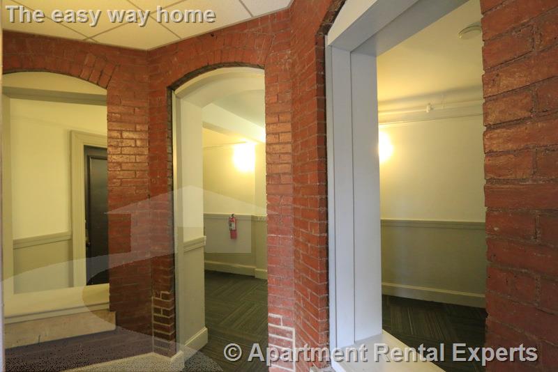 1010 Massachusetts Ave, Harvard Square