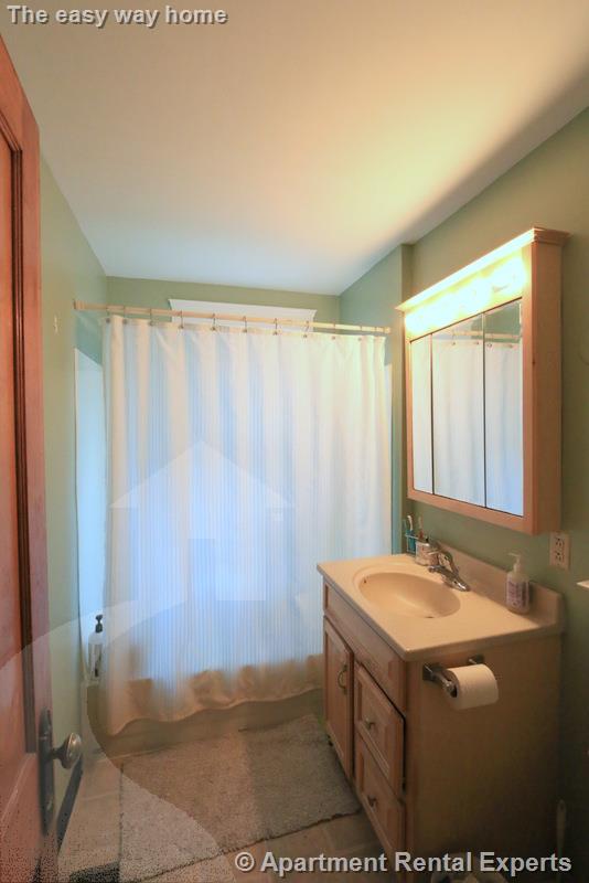 21 Harris Rd, West Medford