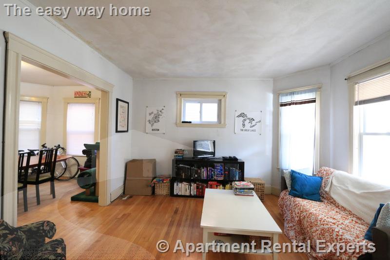 21 Harris Rd, West Medford