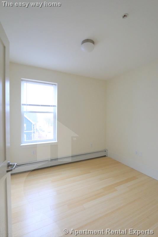 505 Pleasant St, Malden Center