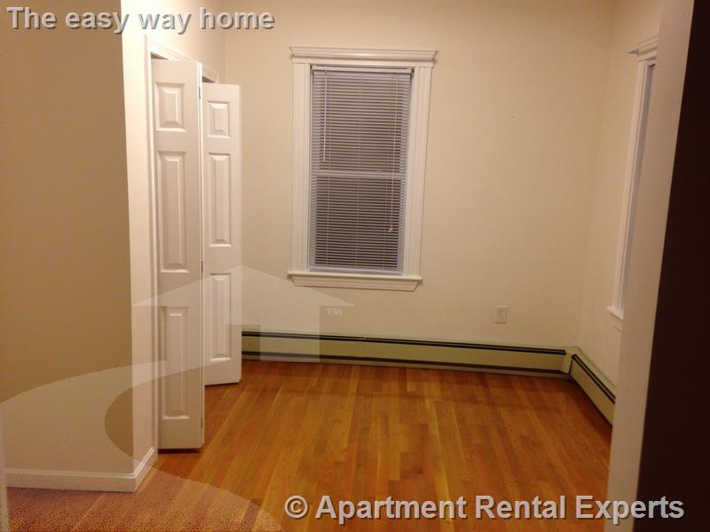 108 Pearson Rd, Tufts