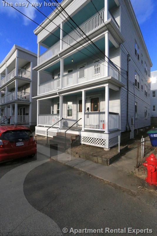 16-18 Silvey Pl, Porter Square