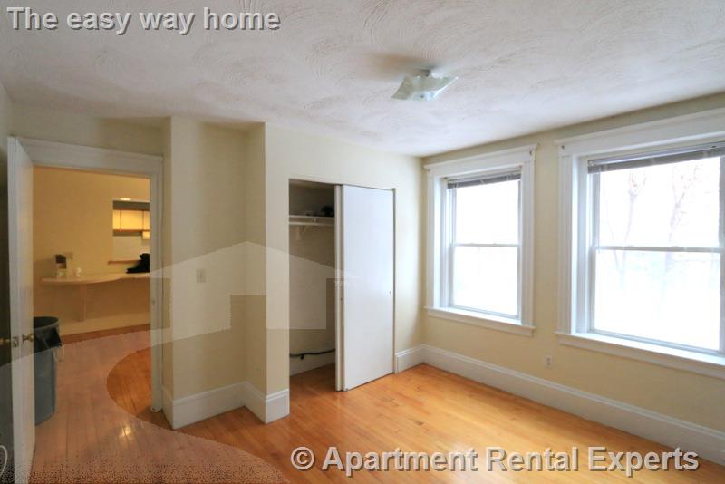 8 Craigie Cir, Harvard Square