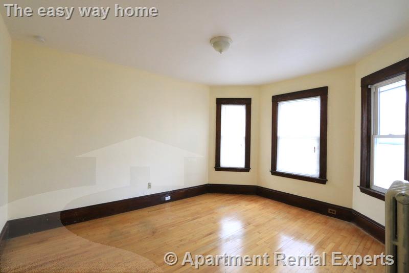 41 Michigan Ave, Sullivan Square