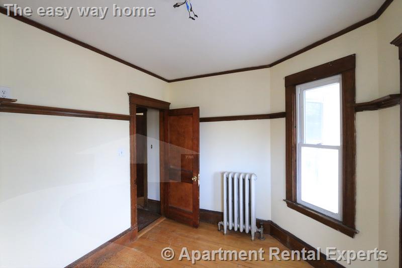 41 Michigan Ave, Sullivan Square