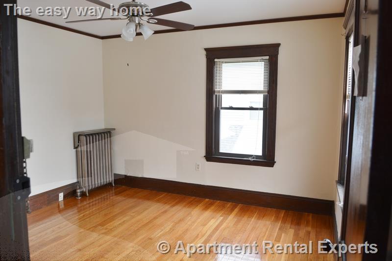 14 Winslow Ave, Davis Square