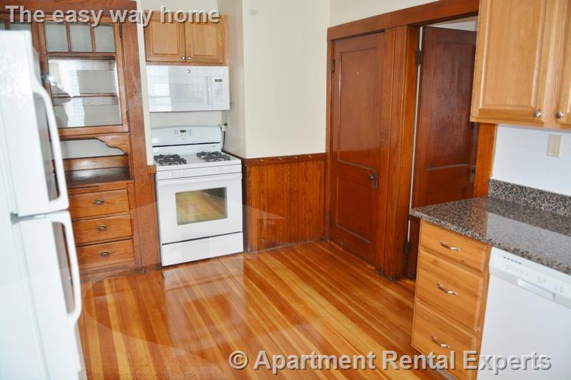 14 Winslow Ave, Davis Square