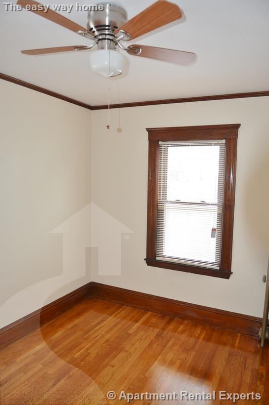 14 Winslow Ave, Davis Square