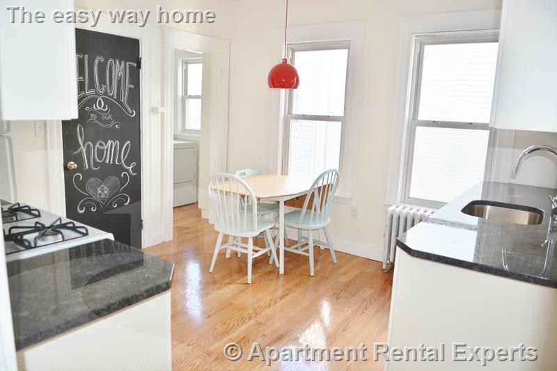 12 Willard Ave, Tufts