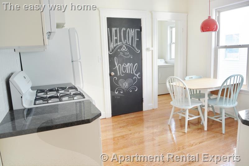 12 Willard Ave, Tufts