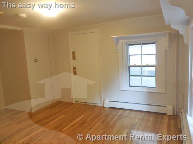 10 Smith Ave, Ward Two